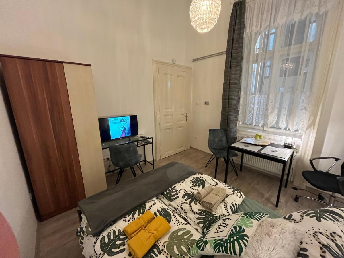 Garibaldik Apartman Βουδαπέστη Εξωτερικό φωτογραφία